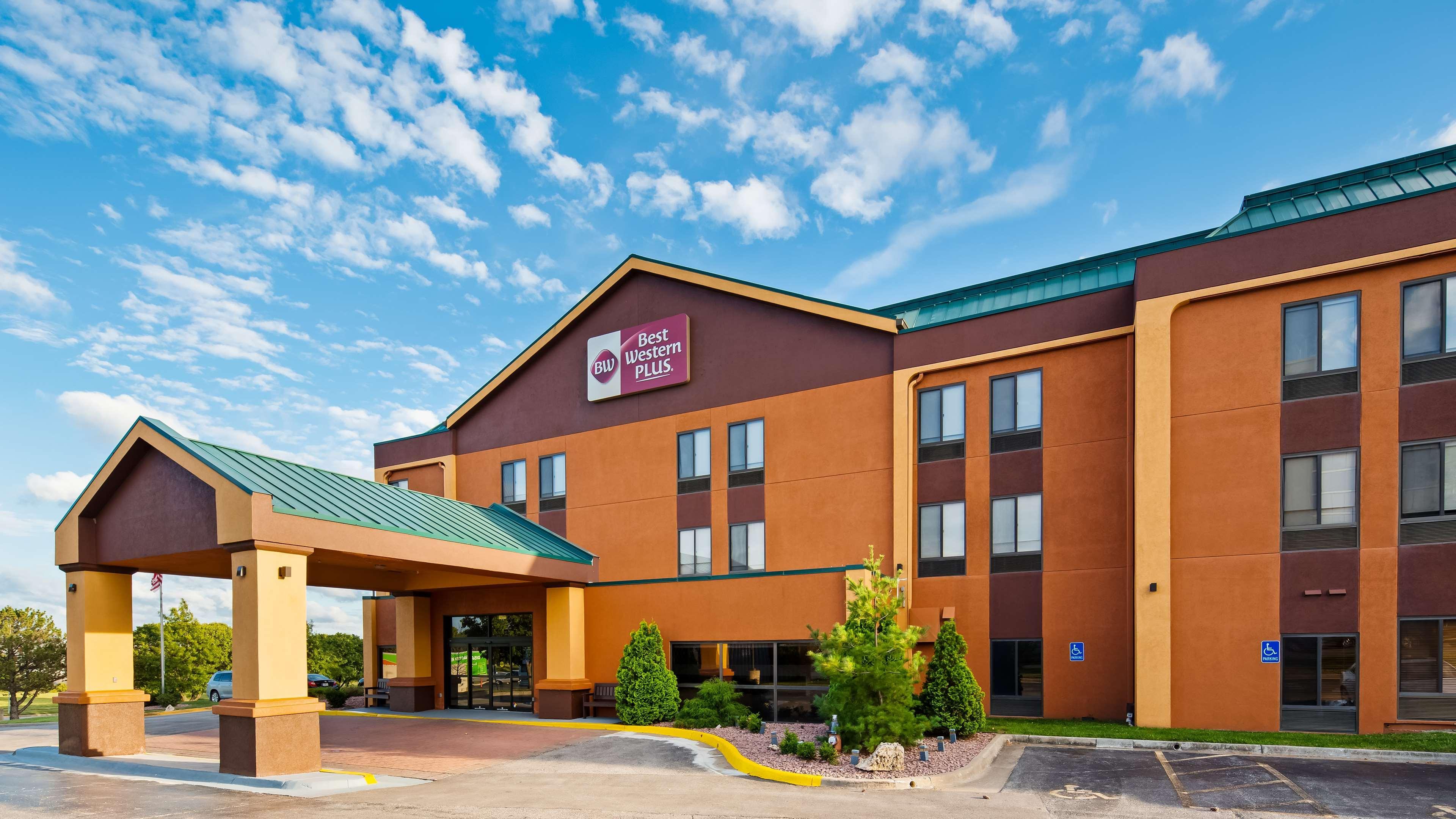 Best Western Plus Kansas City Airport - Kci East Eksteriør bilde