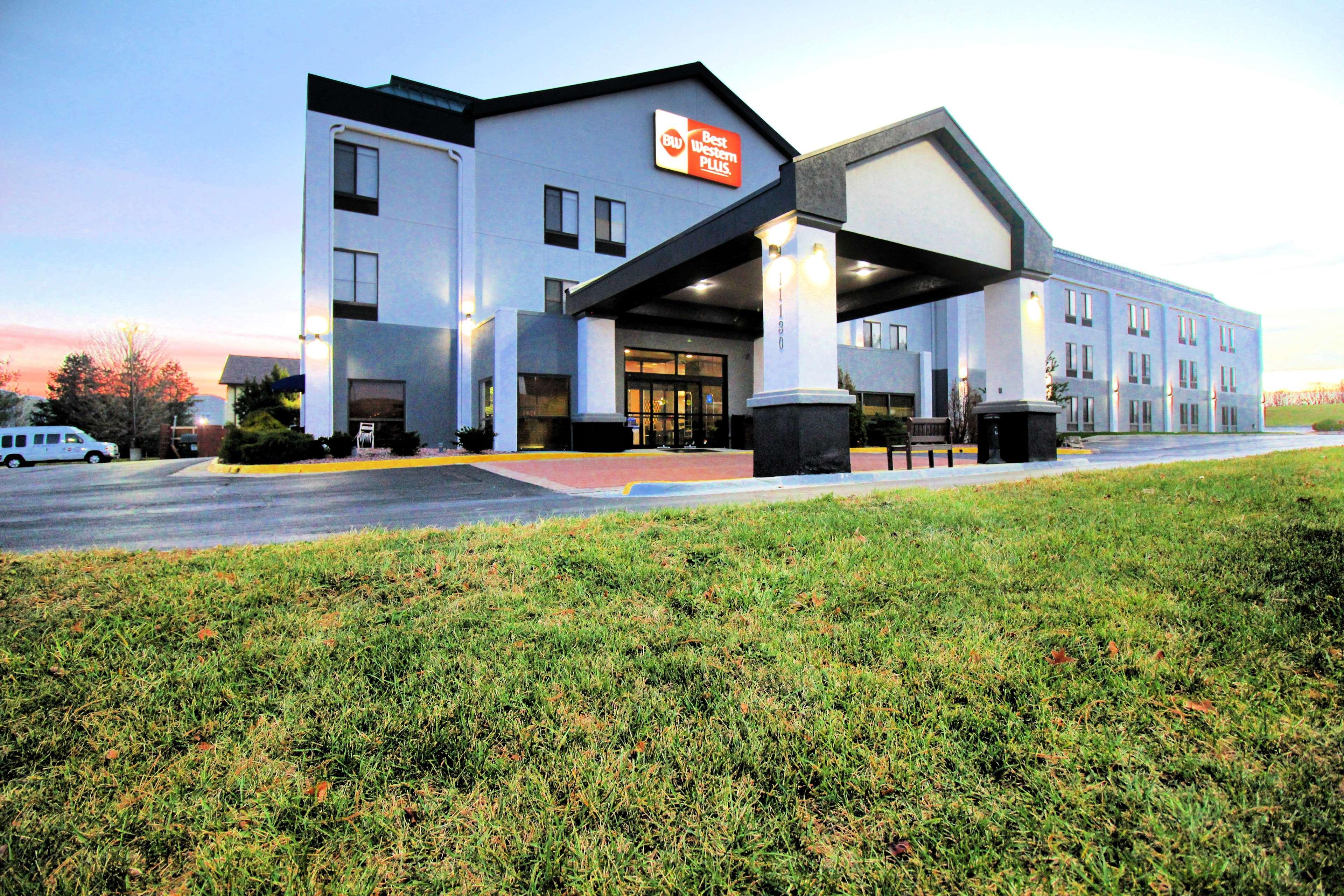 Best Western Plus Kansas City Airport - Kci East Eksteriør bilde
